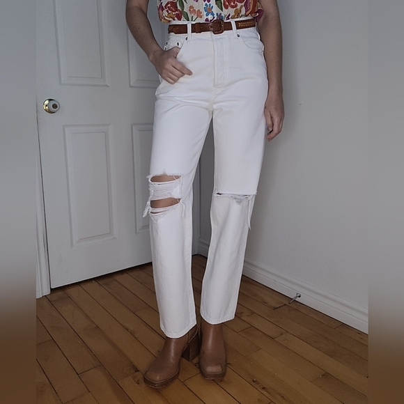 Lovers & Friends High Waist Distressed White Staight Leg Jeans - Picture 4 of 11